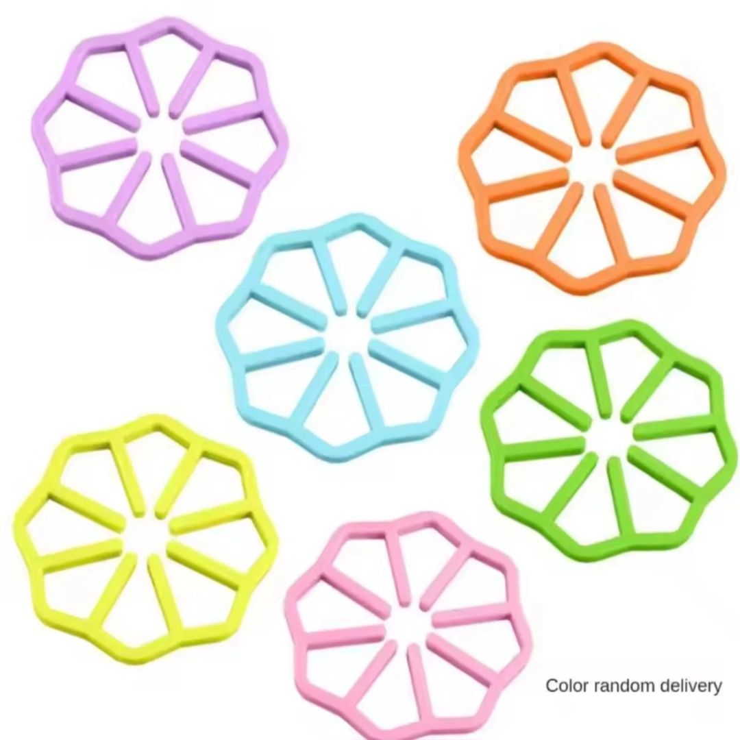 Flower shape silicon heat resistance pot matte ( 2PCS)