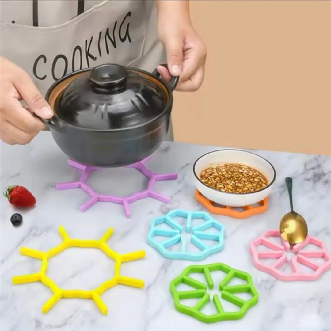 Flower shape silicon heat resistance pot matte ( 2PCS)